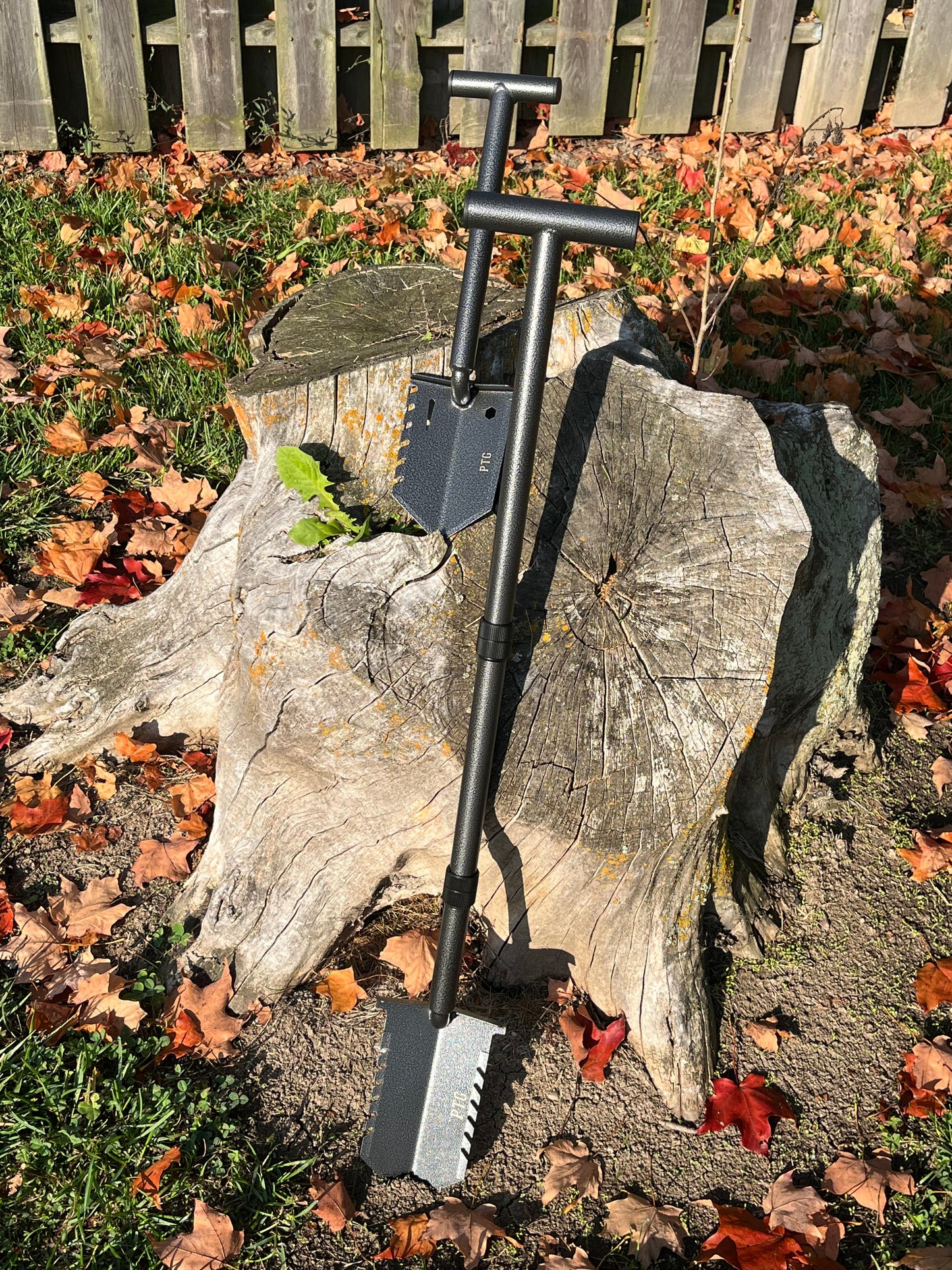 PTG DISCRETE T-Handle Travel spade (28”-37”)
